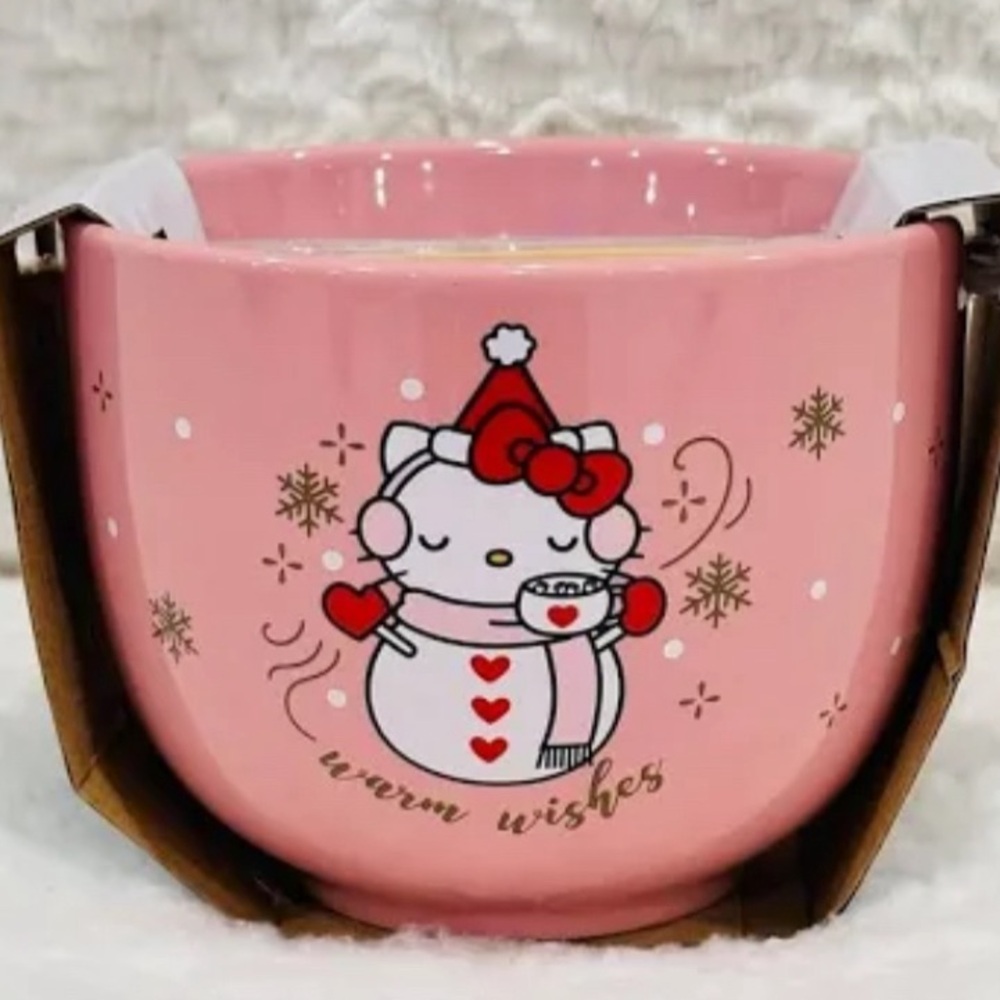 NEW LIMITED EDITION Hello Kitty Christmas Ceramic Ramen Bowl With Chopsticks